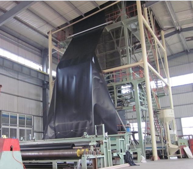 <a href=http://m.yufuhua.cn>土工膜</a>生產(chǎn)車間